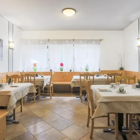 Albergo Gasthof Salurn Hotel 2*